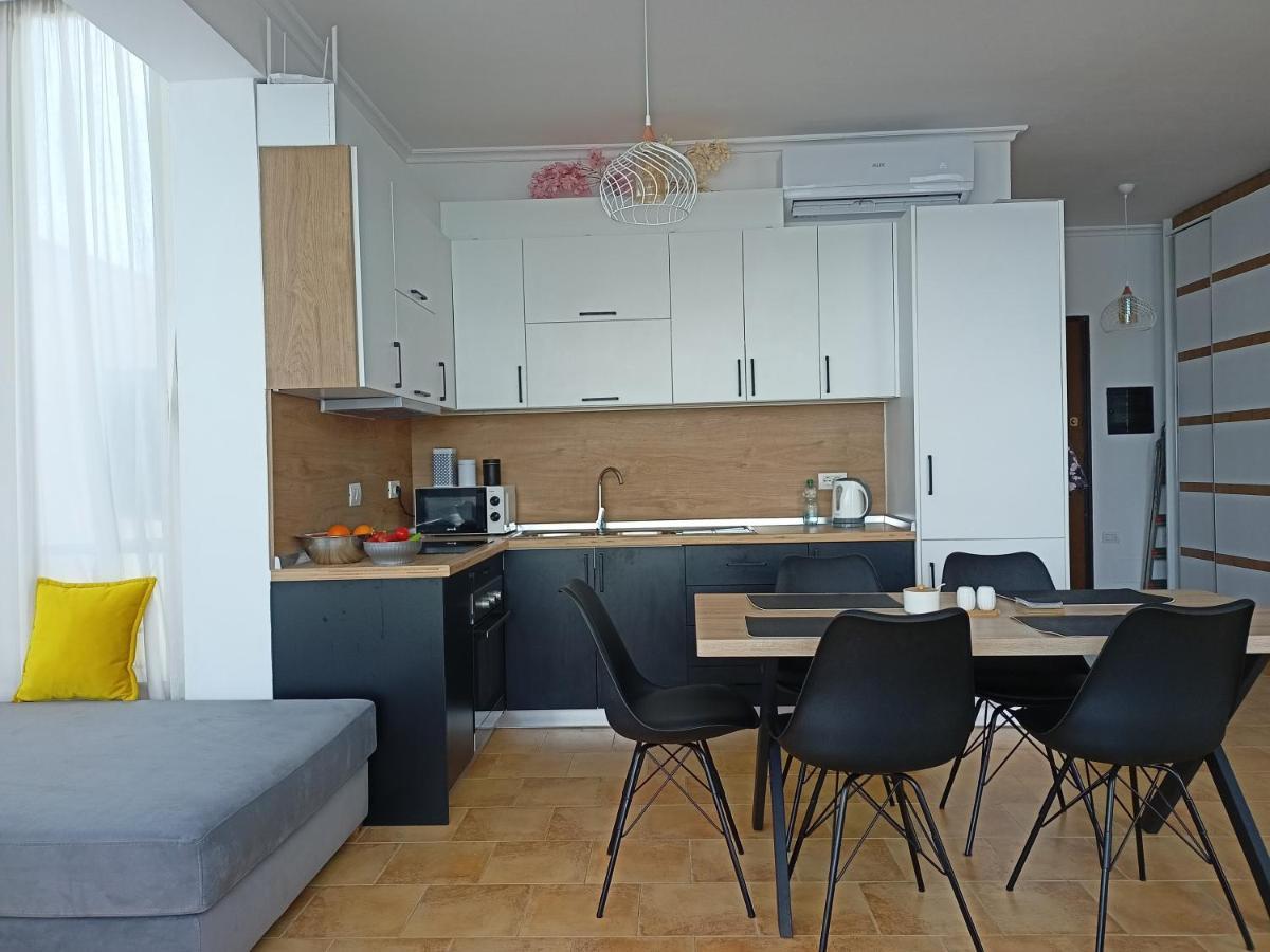 Apartman Dagmar Durres Exterior photo